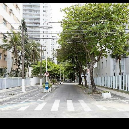 瓜鲁雅Pequeno E Aconchegante Meia Quadra Da Praia公寓 外观 照片