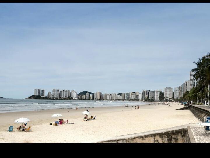 瓜鲁雅Pequeno E Aconchegante Meia Quadra Da Praia公寓 外观 照片